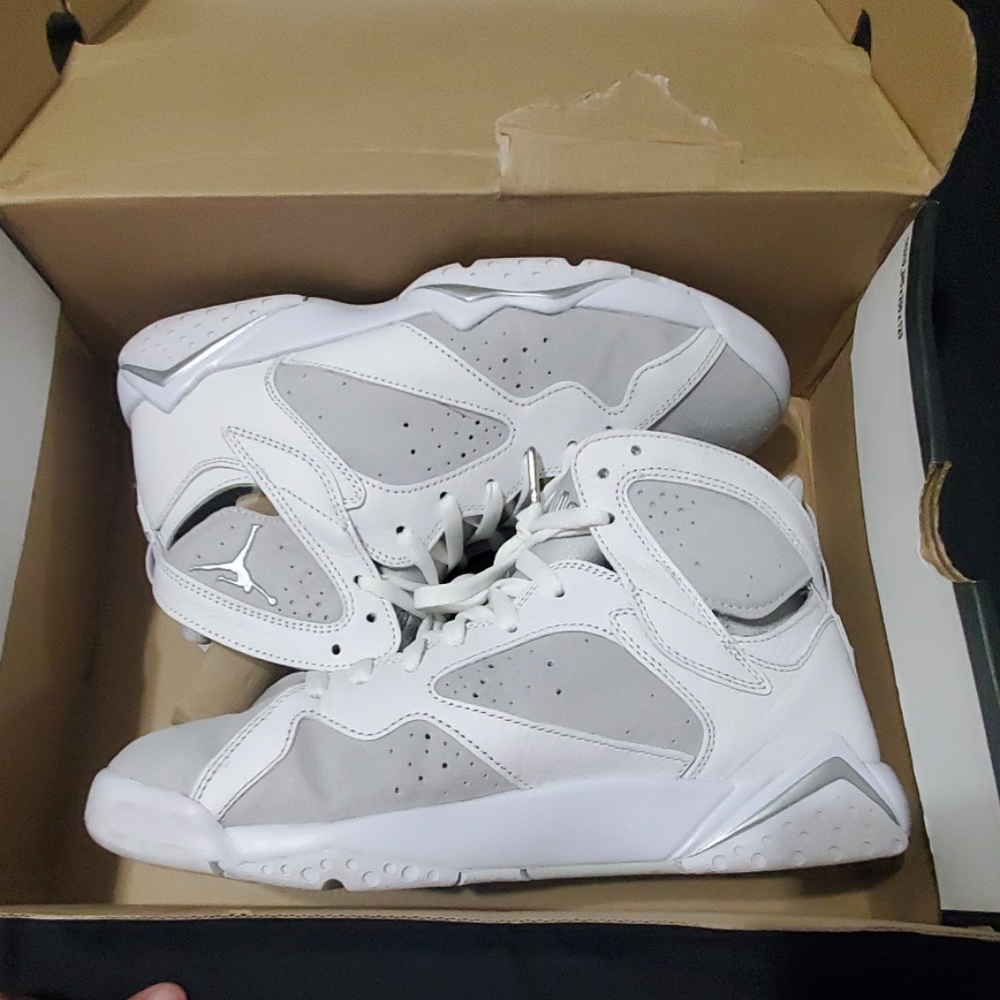 Jordan retro 7 white metallic